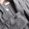 A grey fitted suit jacket for men's business casual single-breasted suit jacket Application Scenario